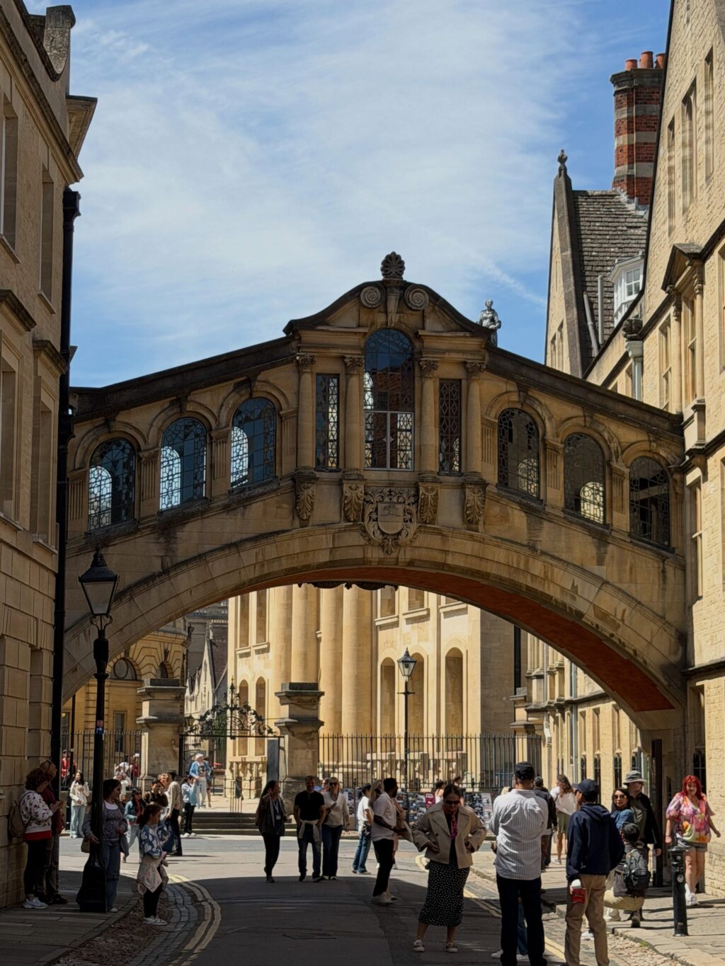 Oxford á skilið smá myndaspamm 🥰 fórum í dagsferð til Oxford frá London. Oxford heillaði okkur enda margt að sjá og gera. Mæli með dagsferð þangað, tekur ekki nema rétt um klukkutíma frá Paddington lestarstöðinni.