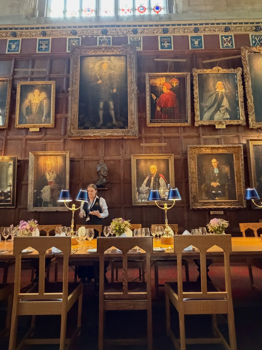 Oxford á skilið smá myndaspamm 🥰 fórum í dagsferð til Oxford frá London. Oxford heillaði okkur enda margt að sjá og gera. Mæli með dagsferð þangað, tekur ekki nema rétt um klukkutíma frá Paddington lestarstöðinni.